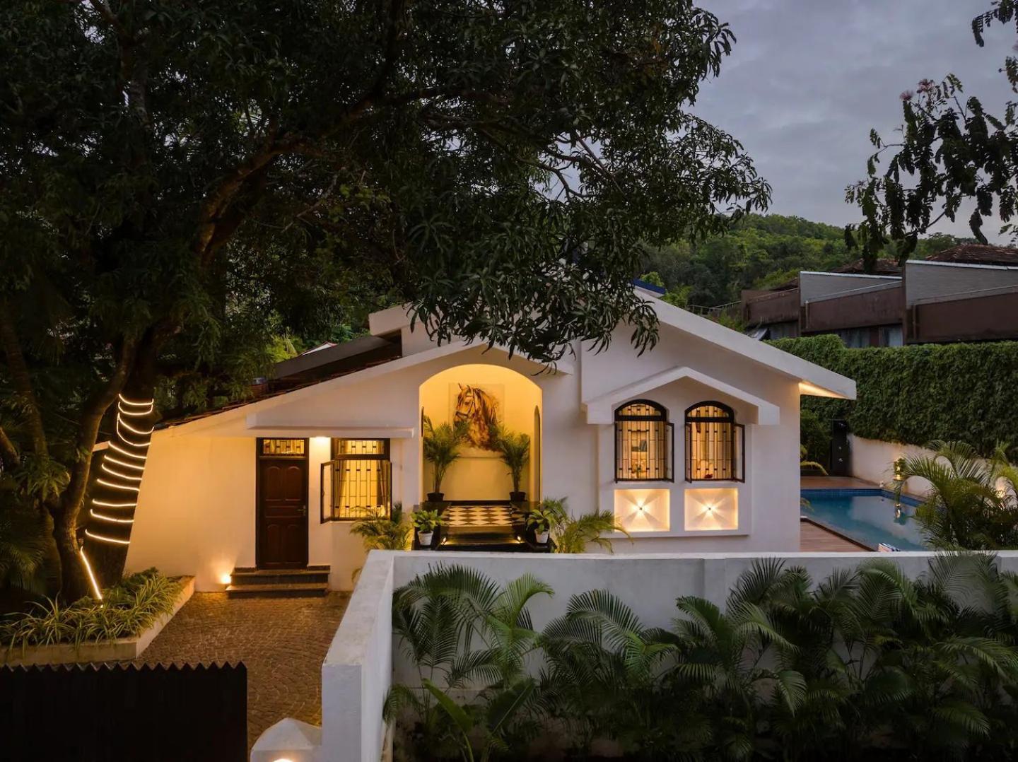 Stone Hearth Villa Anjuna Bagian luar foto